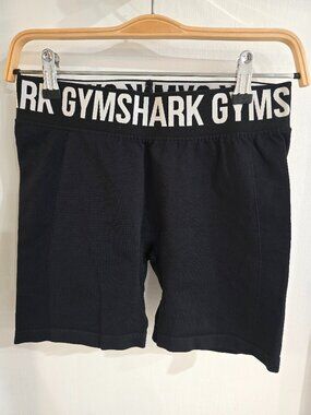 Gymshark Women’s Biker Shorts Size M Black Logo Waistband